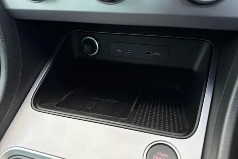 DA75CYE SEAT Ateca 1.5 TSI EVO FR Sport Euro 6 (s/s) 5dr Thumbnail #57