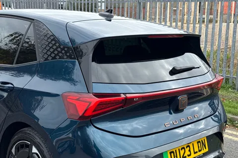 DU23LDN CUPRA Born e-Boost 77kWh V3 Auto 5dr (4 Seat) Thumbnail #8