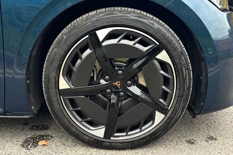 DU23LDN CUPRA Born e-Boost 77kWh V3 Auto 5dr (4 Seat) Thumbnail #10