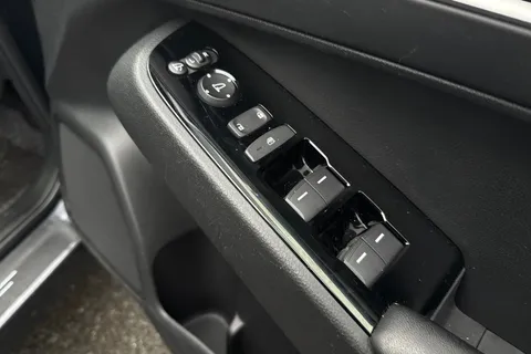 23 of 52 for HONDA HR-V 1.5 eHEV Advance 5dr CVT