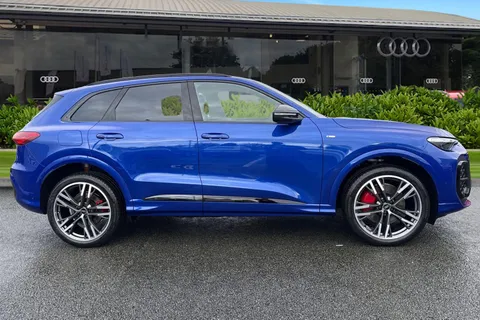 Audi Q5 2.0 TDI Edition 1 S Tronic quattro Euro 6 (s/s) 5dr Thumbnail #4