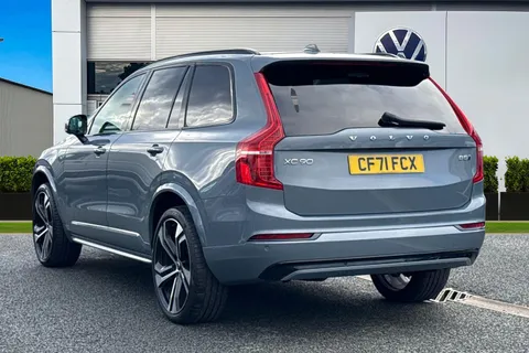 CF71FCX Volvo Xc90 2.0 B5 MHEV R-Design Auto 4WD Euro 6 (s/s) 5dr Thumbnail #3