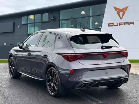  CUPRA Leon 2.0 TSI VZ3 DSG Euro 6 (s/s) 5dr Thumbnail #3