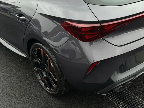  CUPRA Leon 2.0 TSI VZ3 DSG Euro 6 (s/s) 5dr Thumbnail #16