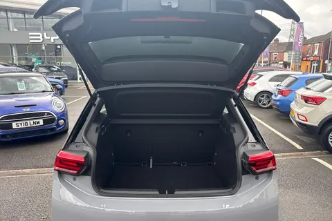 10 of 53 for VOLKSWAGEN ID.3 150kW Life Pro Performance 58kWh 5dr Auto