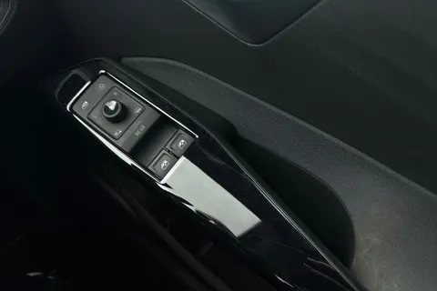 18 of 53 for VOLKSWAGEN ID.3 150kW Life Pro Performance 58kWh 5dr Auto