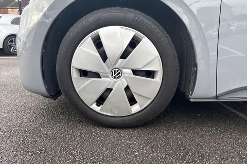 24 of 53 for VOLKSWAGEN ID.3 150kW Life Pro Performance 58kWh 5dr Auto