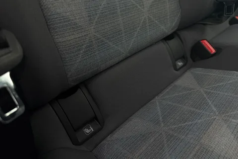 40 of 53 for VOLKSWAGEN ID.3 150kW Life Pro Performance 58kWh 5dr Auto