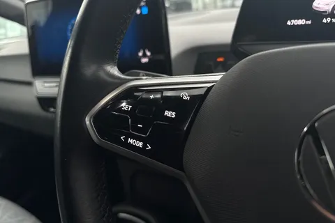 42 of 53 for VOLKSWAGEN ID.3 150kW Life Pro Performance 58kWh 5dr Auto