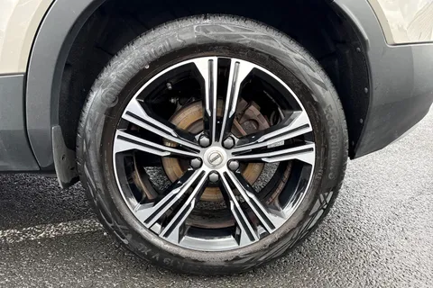 AP22VEU Volvo Xc40 1.5h T5 Recharge 10.7kWh Ultimate Bright Auto Euro 6 (s/s) 5dr Thumbnail #12