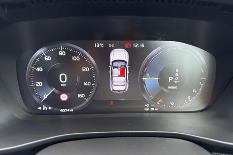 AP22VEU Volvo Xc40 1.5h T5 Recharge 10.7kWh Ultimate Bright Auto Euro 6 (s/s) 5dr Thumbnail #46