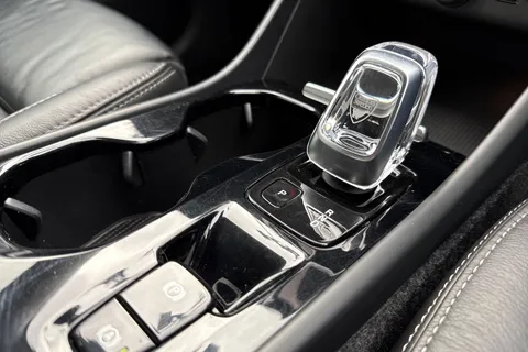 AP22VEU Volvo Xc40 1.5h T5 Recharge 10.7kWh Ultimate Bright Auto Euro 6 (s/s) 5dr Thumbnail #48