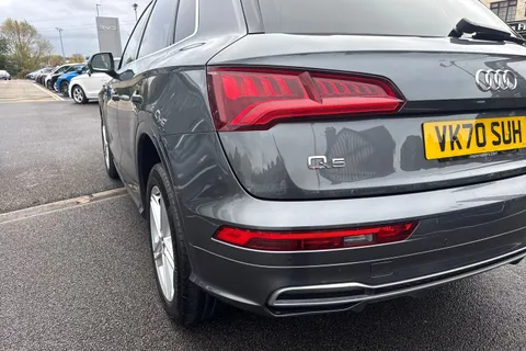 16 of 51 for AUDI Q5 45 TFSI Quattro S Line 5dr S Tronic