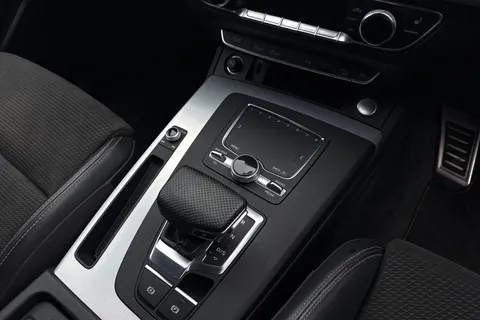 20 of 51 for AUDI Q5 45 TFSI Quattro S Line 5dr S Tronic