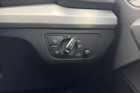 29 of 51 for AUDI Q5 45 TFSI Quattro S Line 5dr S Tronic