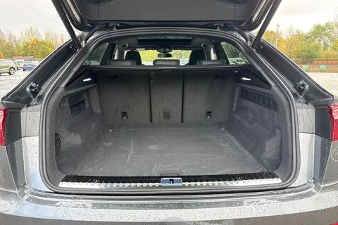  Audi SQ8 4.0 TFSI V8 Black Edition Tiptronic quattro Euro 6 (s/s) 5dr Thumbnail #7