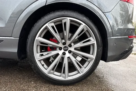  Audi SQ8 4.0 TFSI V8 Black Edition Tiptronic quattro Euro 6 (s/s) 5dr Thumbnail #13