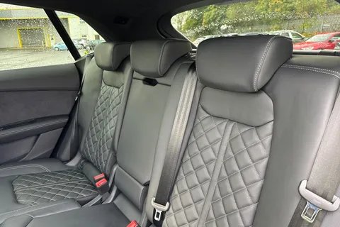  Audi SQ8 4.0 TFSI V8 Black Edition Tiptronic quattro Euro 6 (s/s) 5dr Thumbnail #19
