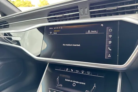 Audi RS 6 Avant 4.0 TFSI V8 Performance Tiptronic quattro Euro 6 (s/s) 5dr Thumbnail #40