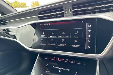 Audi RS 6 Avant 4.0 TFSI V8 Performance Tiptronic quattro Euro 6 (s/s) 5dr Thumbnail #46