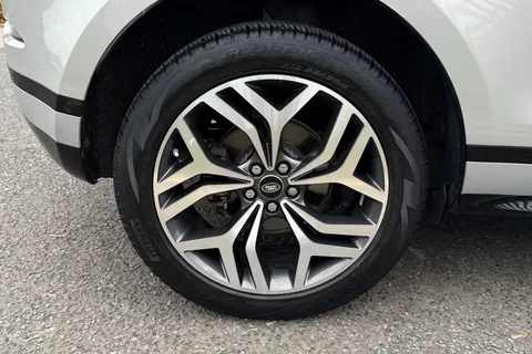 13 of 45 for LAND ROVER RANGE ROVER EVOQUE 2.0 D180 First Edition 5dr Auto