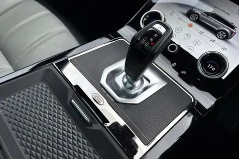 23 of 45 for LAND ROVER RANGE ROVER EVOQUE 2.0 D180 First Edition 5dr Auto