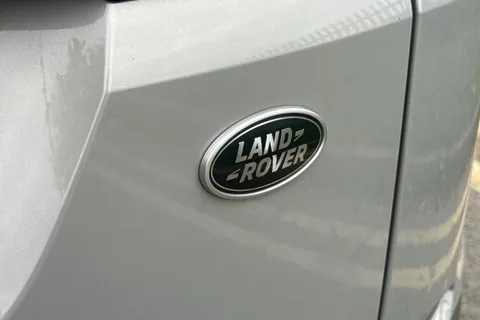 30 of 45 for LAND ROVER RANGE ROVER EVOQUE 2.0 D180 First Edition 5dr Auto