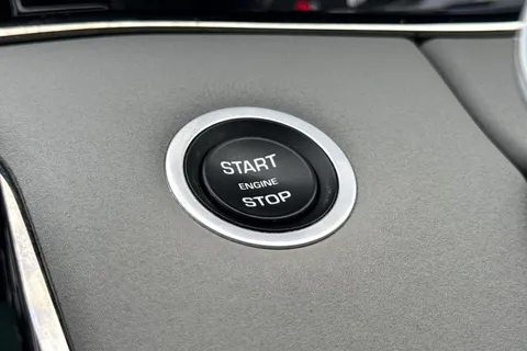 39 of 45 for LAND ROVER RANGE ROVER EVOQUE 2.0 D180 First Edition 5dr Auto