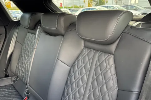 18 of 66 for Audi S3 2.0 TFSI Black Edition Sportback S Tronic quattro Euro 6 (s/s) 5dr