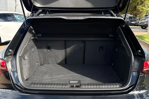 BV74DVG Audi S3 Black Edition TFSI 333 PS S tronic Thumbnail #7