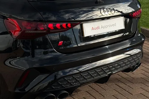 BV74DVG Audi S3 Black Edition TFSI 333 PS S tronic Thumbnail #8