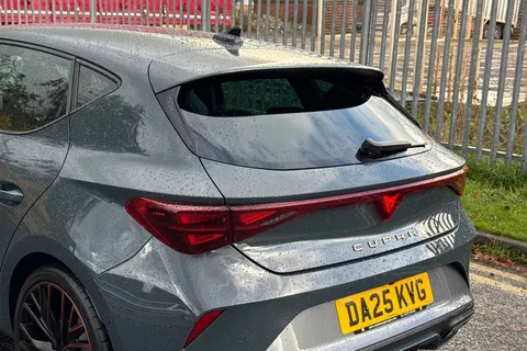 DA25KVG CUPRA Leon 1.5 eTSI V3 DSG Euro 6 (s/s) 5dr Thumbnail #8