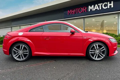 BW66UJG Audi TT 2.0 TDI ultra S line Euro 6 (s/s) 3dr Thumbnail #4