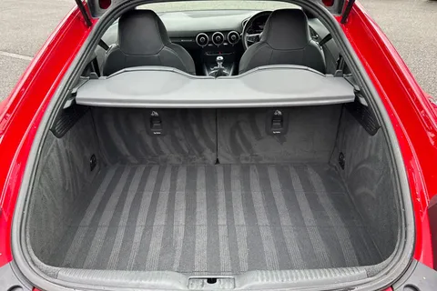 BW66UJG Audi TT 2.0 TDI ultra S line Euro 6 (s/s) 3dr Thumbnail #7