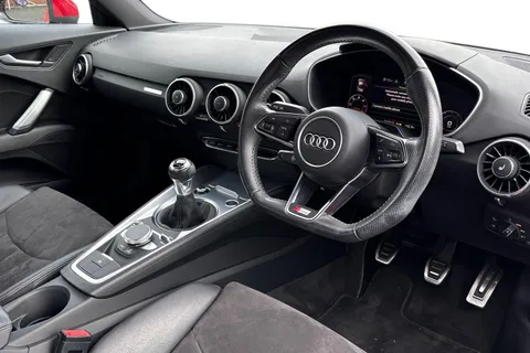 14 of 48 for AUDI TT 2.0 TDI Ultra S Line 2dr