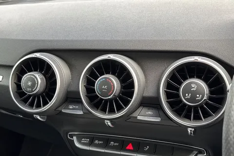 22 of 48 for AUDI TT 2.0 TDI Ultra S Line 2dr