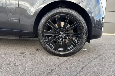 Land Rover Range Rover 3.0 P460e 38.2kWh Autobiography Auto 4WD Euro 6 (s/s) 5dr Thumbnail #9