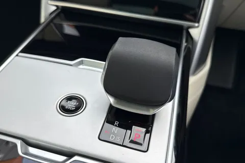 Land Rover Range Rover 3.0 P460e 38.2kWh Autobiography Auto 4WD Euro 6 (s/s) 5dr Thumbnail #17