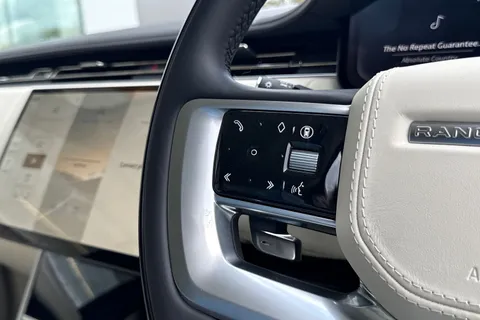 Land Rover Range Rover 3.0 P460e 38.2kWh Autobiography Auto 4WD Euro 6 (s/s) 5dr Thumbnail #18