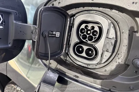 Land Rover Range Rover 3.0 P460e 38.2kWh Autobiography Auto 4WD Euro 6 (s/s) 5dr Thumbnail #28