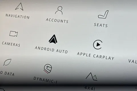 Land Rover Range Rover 3.0 P460e 38.2kWh Autobiography Auto 4WD Euro 6 (s/s) 5dr Thumbnail #39