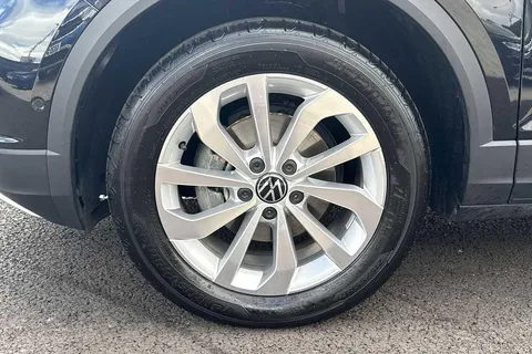 AO25ORL Volkswagen T-Roc 1.5 TSI Match 5dr Thumbnail #5