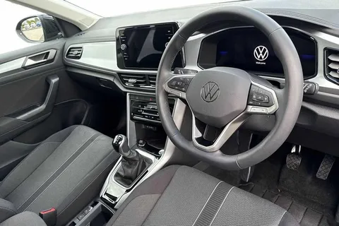 AO25ORL Volkswagen T-Roc 1.5 TSI Match 5dr Thumbnail #6