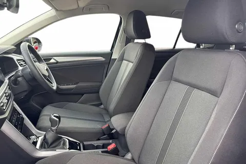 AO25ORL Volkswagen T-Roc 1.5 TSI Match 5dr Thumbnail #10