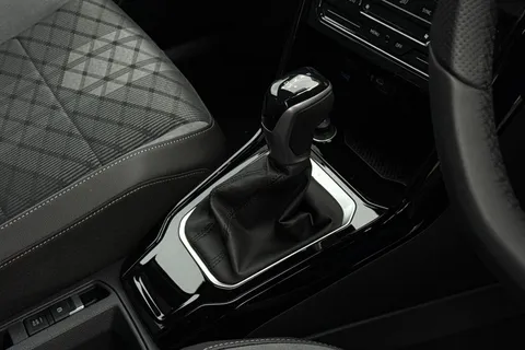 MW25XAB Volkswagen T-Roc 1.5 TSI R-Line 5dr DSG **19' MISANO ALLOYS, REAR CAM** Thumbnail #21