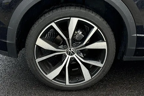 MW25XAB Volkswagen T-Roc 1.5 TSI R-Line 5dr DSG **19' MISANO ALLOYS, REAR CAM** Thumbnail #25