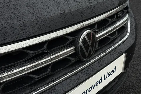 MW25XAB Volkswagen T-Roc 1.5 TSI R-Line 5dr DSG **19' MISANO ALLOYS, REAR CAM** Thumbnail #30