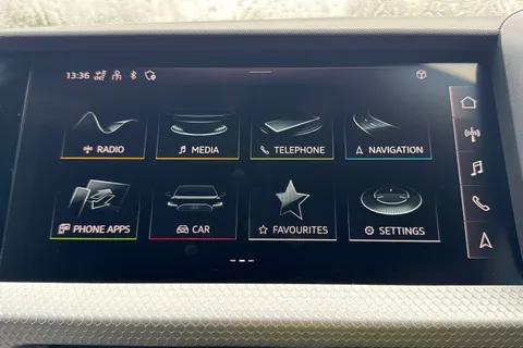  Audi A1 1.0 TFSI 30 S line Sportback Euro 6 (s/s) 5dr Thumbnail #17