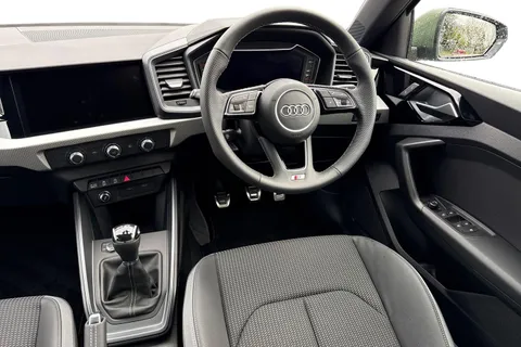  Audi A1 1.0 TFSI 30 S line Sportback Euro 6 (s/s) 5dr Thumbnail #18