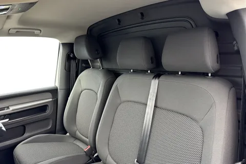 CX75KHD Volkswagen Id. Buzz Cargo Pro 79kWh Commerce Panel Van 5dr Electric Auto (286 ps) Thumbnail #16